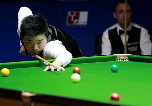 观众席上掌 观众席上掌